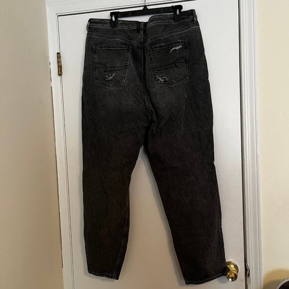 American Eagle Size 20 Long Highest Rise Mom Black Jeans with Distressing - Picture 2 of 9